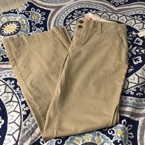 NWT Old Navy Perfect Superflare Khakis - 8P